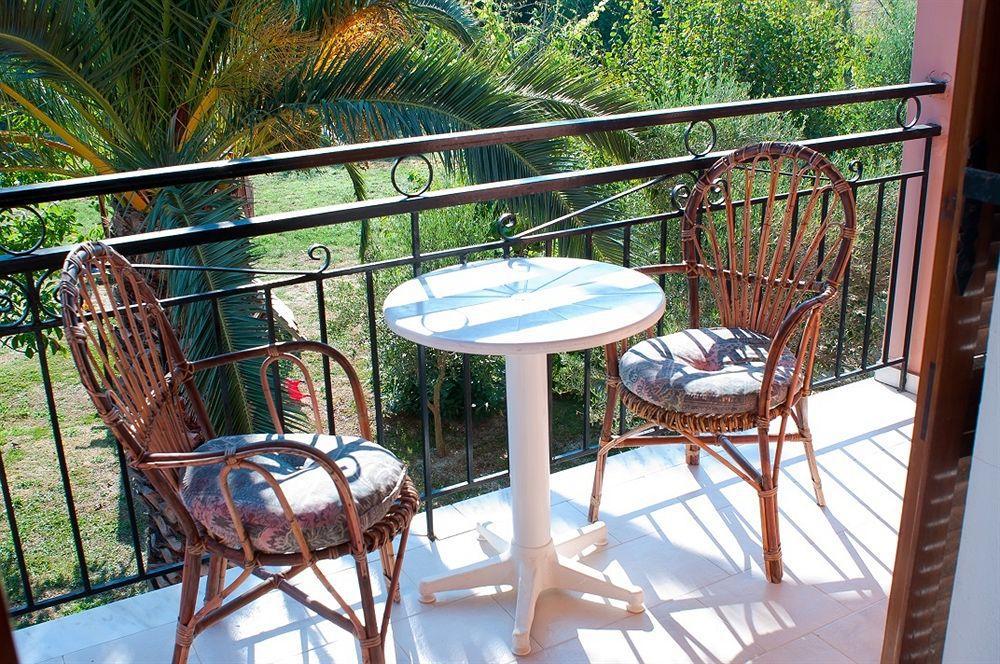 Chrysanthy Apartments Sidari  Ngoại thất bức ảnh