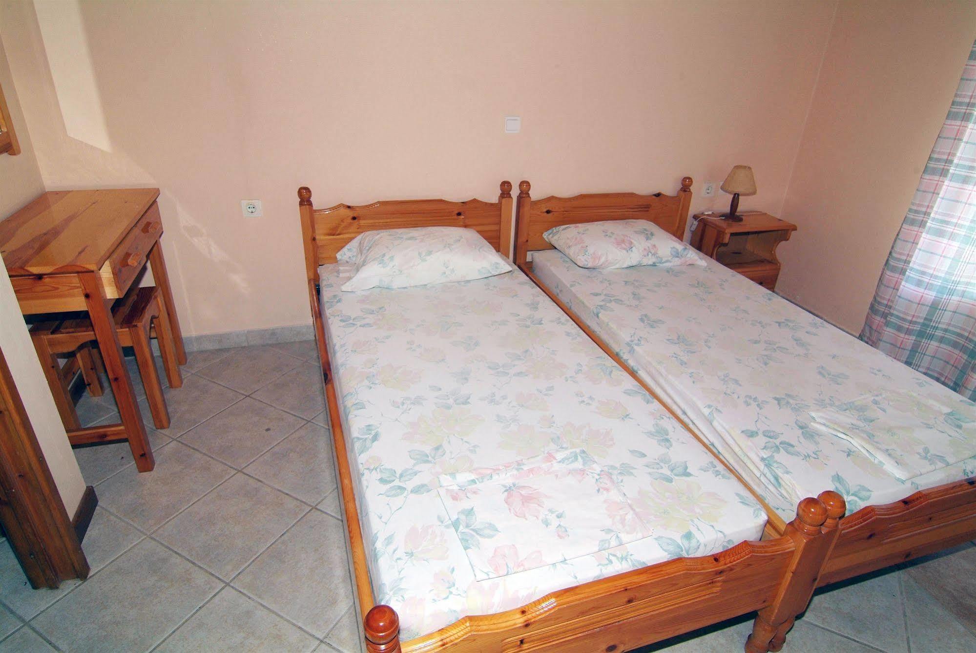 Chrysanthy Apartments Sidari  Ngoại thất bức ảnh